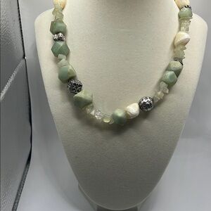 Elegant Green and Cream Beaded Necklace